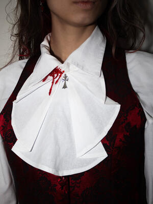 Blood jabot